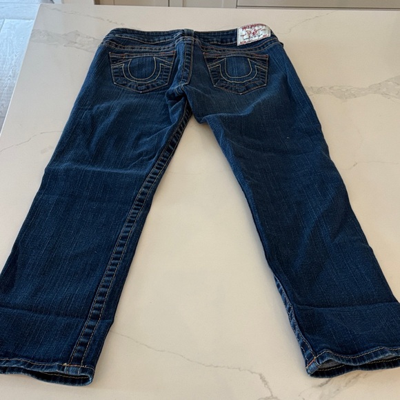 True Religion LIZZY  Denim Capris with Stitch Detail - Picture 3 of 3